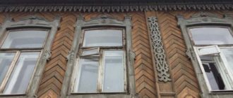 А вот жилые комнаты в деревянных стенках в отдалении от почвы были более уютными и теплыми.